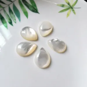 Cabujones de concha de nácar natural en forma de lágrima para accesorios de joyería DIY.