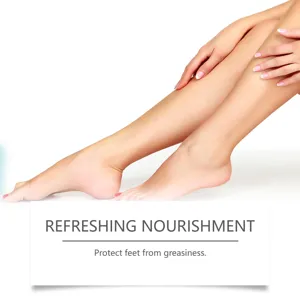 Détail de soin des pieds rafraîchissant avec texture de peau lisse pour l'entretien.