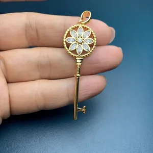 Goldener Strass Blume Schlüssel Anhänger Halskette Mode DIY Schmuck Zubehör für Damen