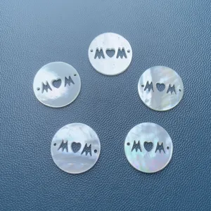 Ciondolo charm MOM cavo in madreperla bianca naturale braccialetto DIY connettore parti di gioielli