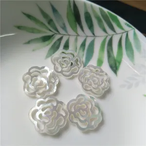 Natürliche Muschel hohle Kamelie Blumen Anhänger Perlmutt DIY Schmuck Zubehör Bastelei neu