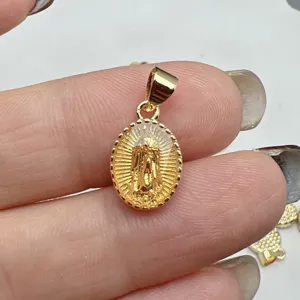 Goudkleurige Onze Lieve Vrouw van Guadalupe ovale hanger DIY sieraden accessoire.