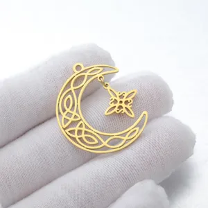 Ciondolo luna crescente e stella nodo celtico dettaglio, accessorio per gioielli fai da te.