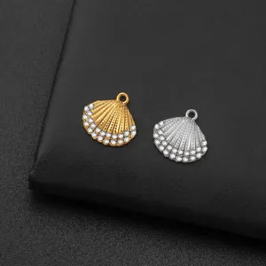 Titanium steel rhinestone shell pendant details, DIY handmade jewelry accessories charm.