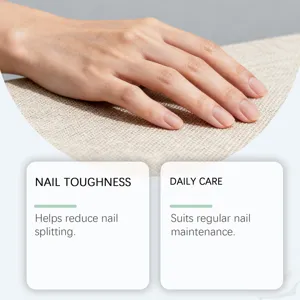 Gedetailleerde close-up van de nagelverzorgingspen voor dagelijks sterke en gezonde nagels.