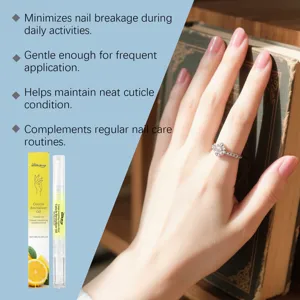 South Moon citroen nagelriemolie pen voor dagelijkse nagelverzorging en intense hydratatie.