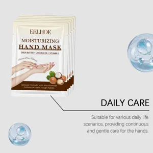 EELHOE moisturizing hand mask with vitamin E, shea butter and jojoba oil for dry hands.