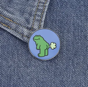 Lustiger Cartoon Frosch Metall Brosche Anstecknadel für Jeans Kleidung kreative Deko.