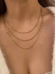 Collier multicouche doré vue de détail, chaîne de clavicule style rétro pour femmes.