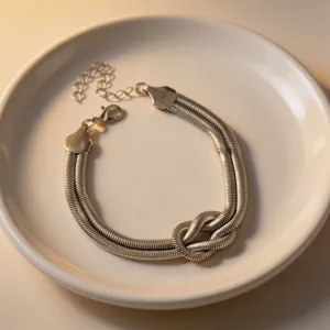 Collana girocollo a catena di serpente nodata in acciaio inossidabile argentato donna