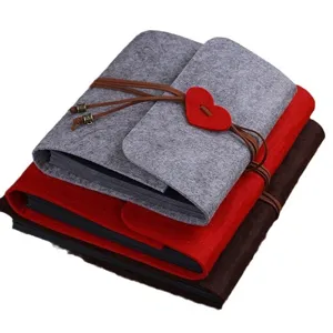 DIY Felt Photo Album Handmade Scrapbook Memory Book Journal with Heart Button for Gift