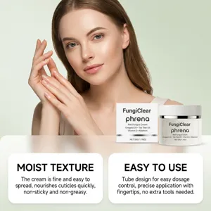 Vue détaillée de la crème contre les mycoses montrant la texture et l'application nourrissante.