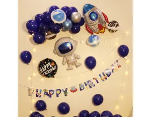 Jongens ruimte thema verjaardag feest ballon set met astronaut en raket folie.