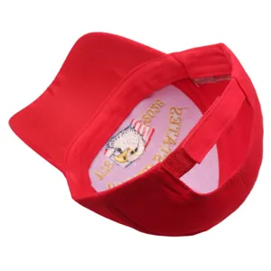 Casquette de baseball rouge avec broderie intérieure d'aigle et sangle réglable au quotidien.