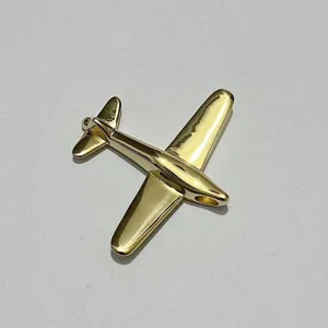 Pendentif avion en acier inoxydable plaque or pour collier hip hop mode accessoire tendance.