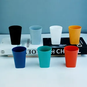 Set di tazze da risciacquo per bagno in plastica colorata semplice tazza per spazzolino