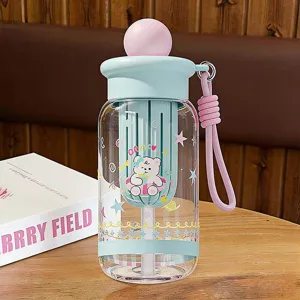 Niedliche 500ml Kunststoff Trinkflasche mit Kugeldeckel, Tragegurt und Bären Filter für Kinder.