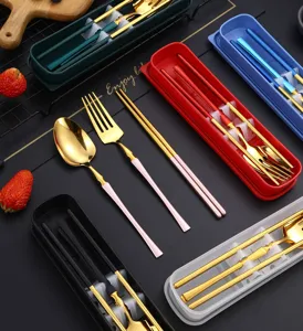 Tragbares Besteckset aus Edelstahl mit Etui, ideal für Outdoor-Reisen und den Büroalltag.