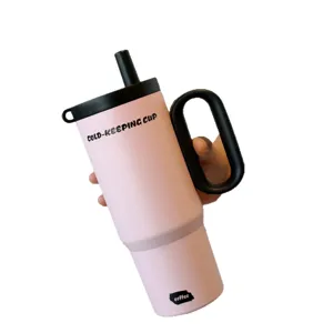 Edelstahl Isolierbecher mit Griff und Strohhalm, großer rosafarbener Thermobecher für Reisen.