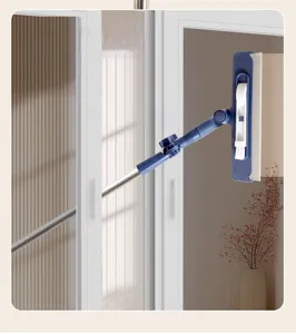 Nahaufnahme des Teleskop-Fensterputzers zur effizienten Reinigung von Glasflächen.