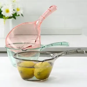 Mestolo d'Acqua in Plastica Trasparente Spessa Mestolo Infrangibile con Beccuccio Manico Lungo per Cucina Bagno del Neonato