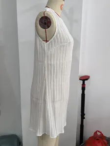 White sleeveless pleated dress for women, casual solid color summer round neck midi dress.