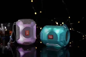 Haut-parleur Bluetooth portable sans fil avec lumières LED et basses profondes.