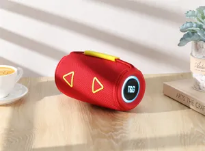 Tragbarer zylindrischer kabelloser Bluetooth-Lautsprecher mit RGB-Beleuchtung, roter Outdoor-Bass