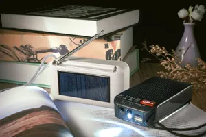 Tragbares Solar Radio Bluetooth Lautsprecher mit LED Taschenlampe für Outdoor Box.