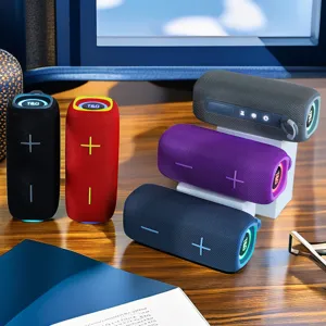 Tragbarer kabelloser wasserdichter Bluetooth Lautsprecher mit RGB Licht und Bass outdoor