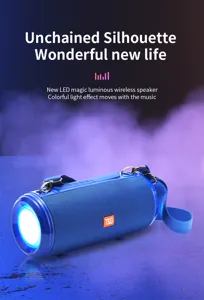 Haut-parleur Bluetooth sans fil étanche portable avec lumières LED colorées et basses profondes.