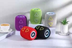 Haut-parleur Bluetooth sans fil portable avec lumières LED colorées, design cylindrique en tissu