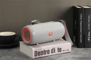 Haut-parleur Bluetooth cylindrique sans fil étanche pour l'extérieur portable avec LED.