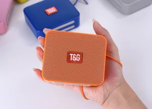 Tragbarer kabelloser Bluetooth-Lautsprecher mit Trageband Mini Outdoor Stereo Bass Musikbox