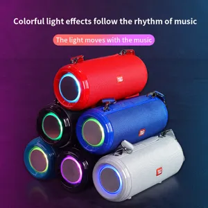 Haut-parleur Bluetooth sans fil portable avec lumières LED colorées et basses profondes.