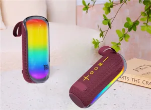 Mini haut-parleur Bluetooth portable avec lumières RGB, caisson de basses TWS et son sans fil.