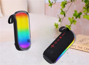 Mini enceinte Bluetooth sans fil portable avec eclairage RGB vibrant et son stereo TWS.