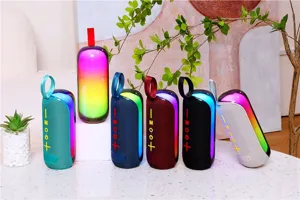 Haut-parleur Bluetooth mini portable avec lumineuses RGB colorées et son stéréo sans fil TWS.