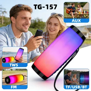 Haut-parleur Bluetooth sans fil portable avec lumières LED colorées, TWS et super basses.