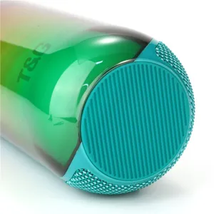 Gros plan sur le haut-parleur Bluetooth transparent portable avec un éclairage RVB vibrant.