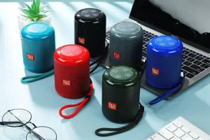 Kleiner tragbarer Bluetooth kabelloser Outdoor Sport Lautsprecher mit Trageband und Kartenslot