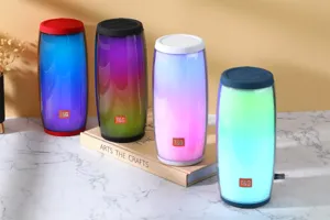 Enceinte Bluetooth sans fil pulse avec éclairage LED coloré et super qualité pour l'extérieur.