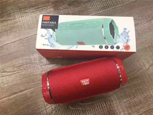 Altoparlante bluetooth portatile senza fili con bassi potenti, impermeabile e USB.