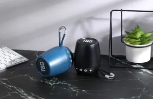 Mini altoparlante bluetooth portatile con cordino e suono stereo senza fili per musica.