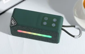 Tragbarer kabelloser Bluetooth-Lautsprecher mit RGB-Licht, Mini-Subwoofer für den Außenbereich.