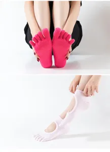 Professional anti-slip five-toe yoga socks, open back pilates floor socks for women.