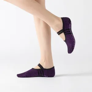 Professional non-slip yoga socks for women, ballet dance sports socks with grip dots.