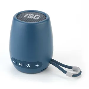 Vista dettagliata dell'altoparlante Bluetooth portatile blu con pulsanti di controllo.