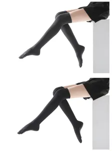 Over-the-knee five toe yoga socks with anti-slip grips, warm long socks for dance and sports.