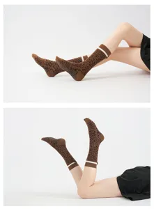 Damen Leo Print Yoga Socken lang rutschfest Pilates Fitness Socken Detailansicht neu